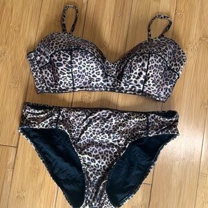 Seafolly bikini. Black & Tan. Size 10